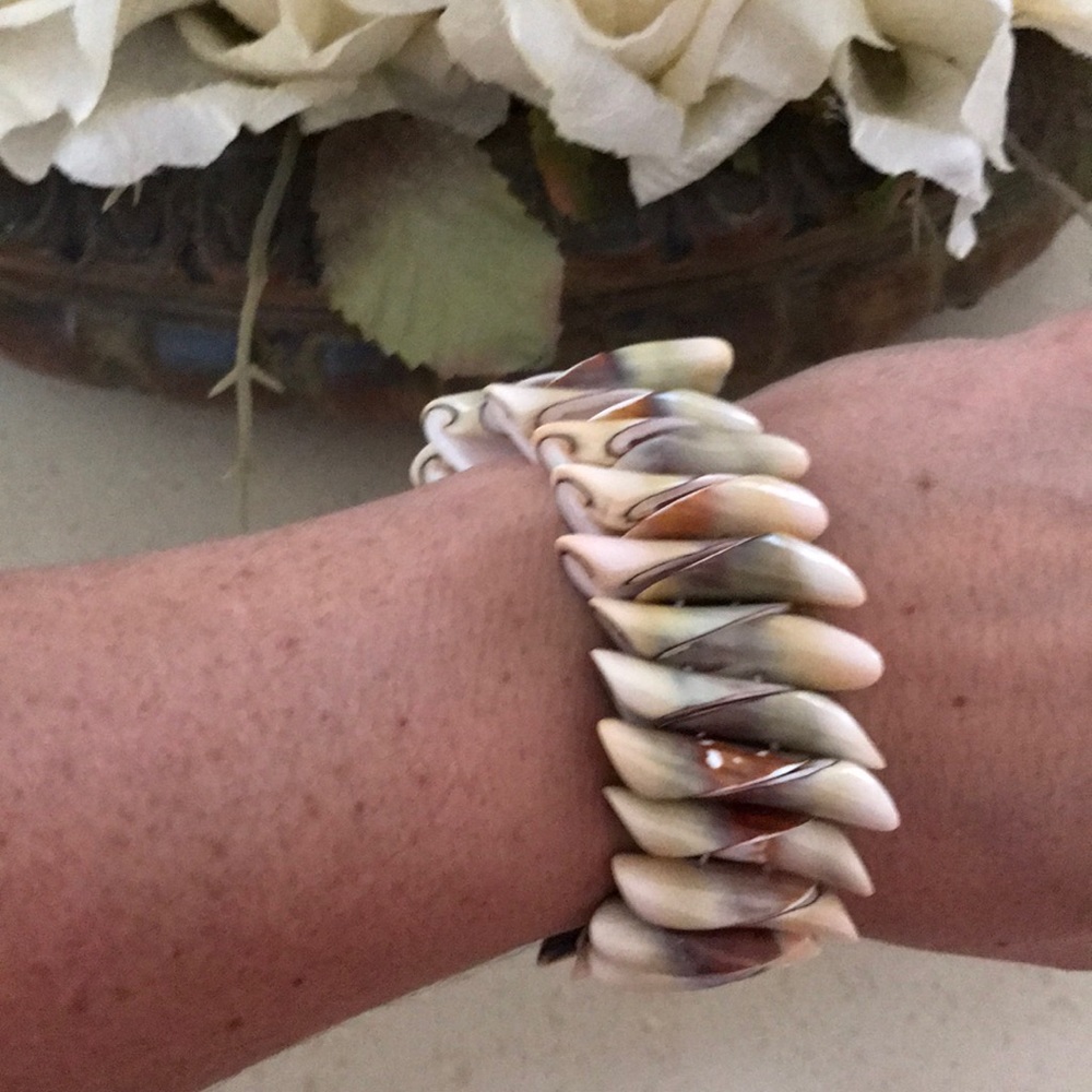 Shell bracelet - Picture 4 of 4
